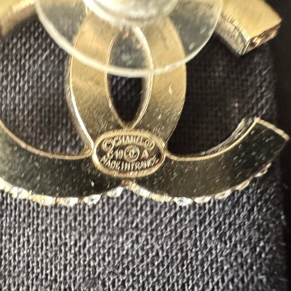 NWT Authentic CHANEL CC Stud Earrings – Doré / Crystal / Blue – Full Gift Set - Picture 3 of 10